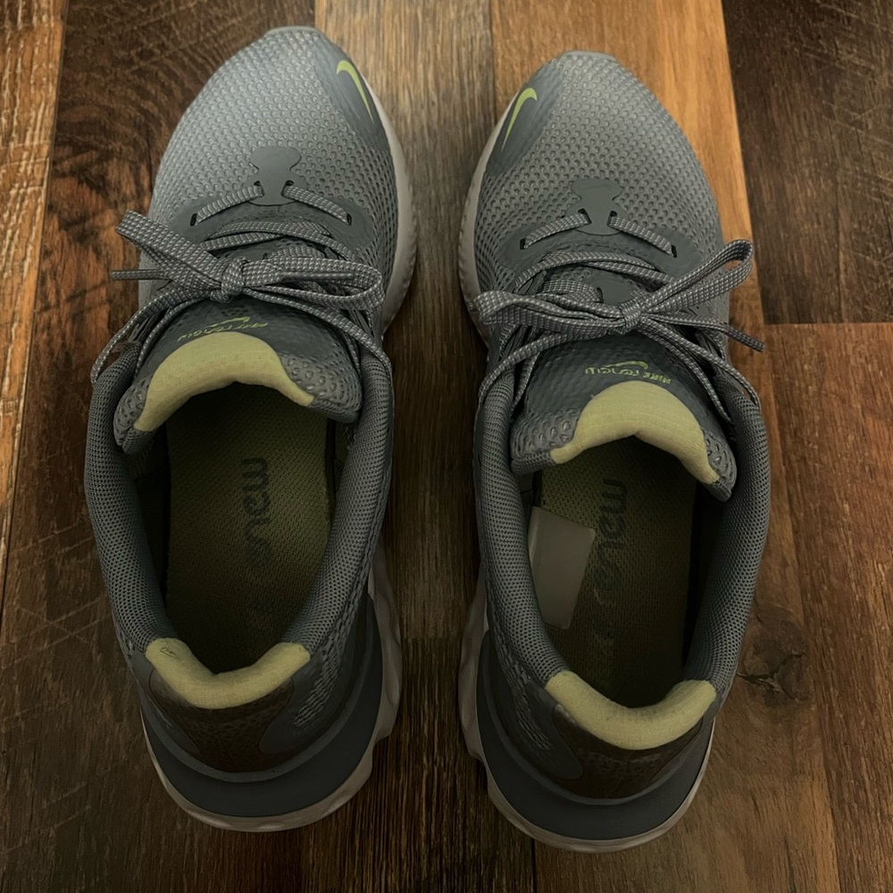 EUC Women's Nike Renew Blue & Gray Running Shoes - Picture 8 of 8